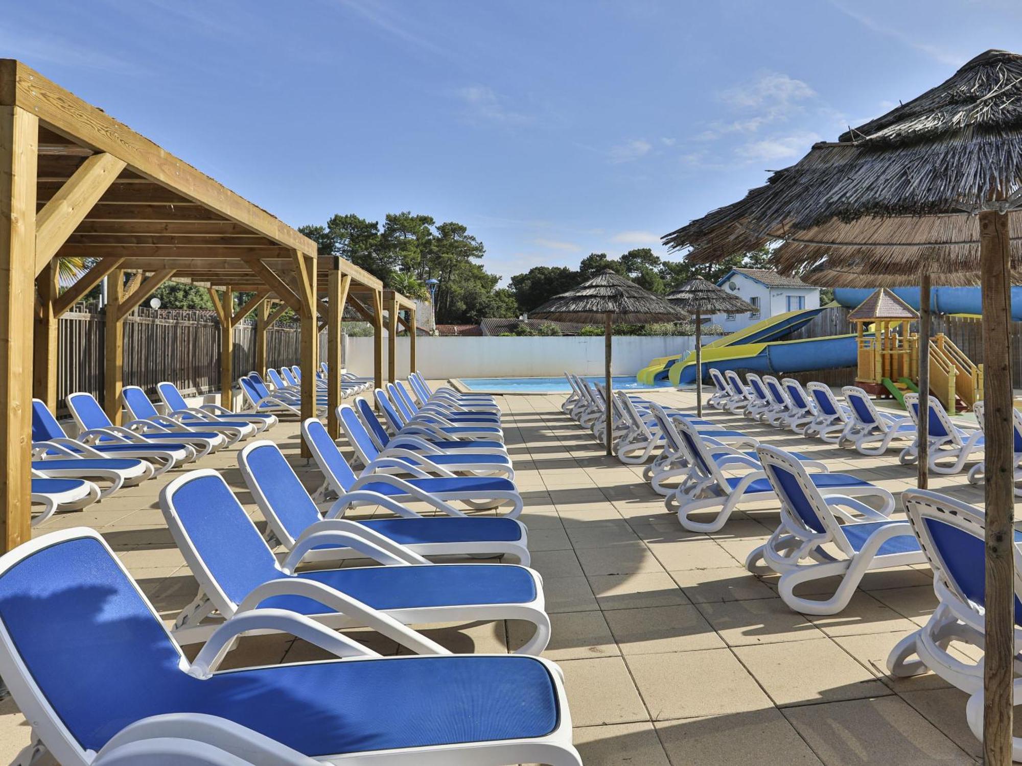 Domaine Residentiel De Plein Air Les Dunes Лонжвіль-сюр-Мер Екстер'єр фото
